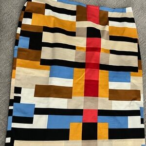 New York & Company Bright color pencil skirt. Size 8